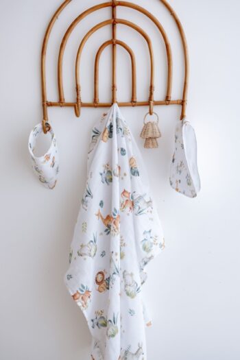 Lilabio 100% Organic Cotton Double Layer Safari Patterned Muslin Blanket Set (100x100 Muslin-Bib-Shoulder Pad)