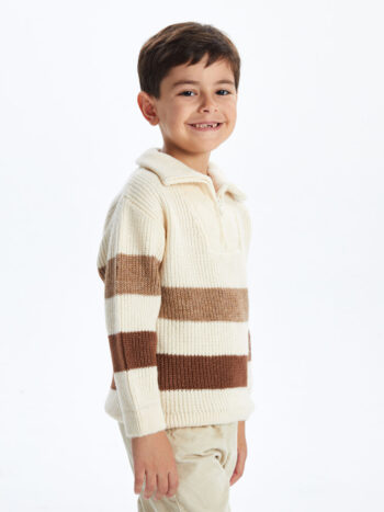 LCW Kids                                                                                    Boys' Sweater with Stand-Up Collar