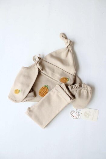Pineapple Embroidered 5-Piece Long Sleeve Newborn Set