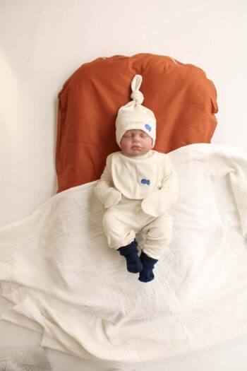 Fish Embroidered 5-Piece Long Sleeve Newborn Set