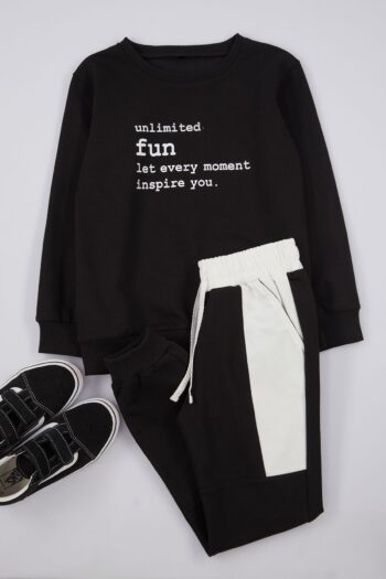 TRENDYOLKIDS Black Boys' Slogan Knit Top and Bottom Set TKDAW25AU00137