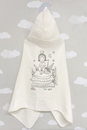 Tuğba Kuğu 4-Layer Muslin Hooded Towel - Pure Baby Series - Girl on Pillows