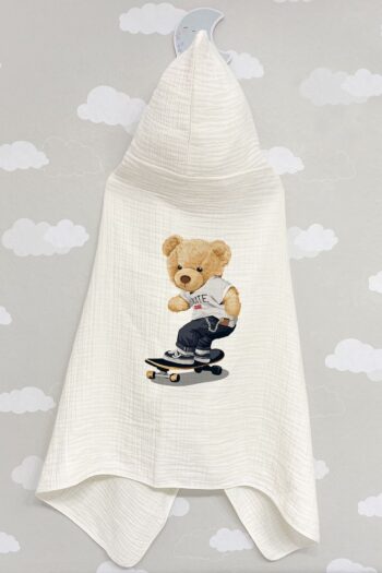 Tuğba Kuğu 4-Layer Muslin Hooded Towel - Young Series - Skateboarding Bear