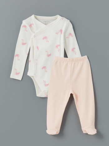 LCW Baby Cream V-Neck Printed Baby Girl Hospital Departure Set