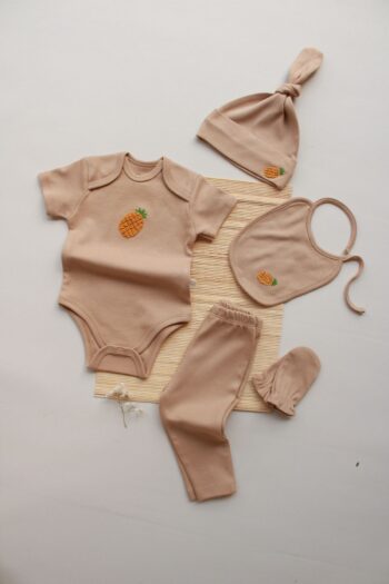 OhlalaKoala Pineapple Embroidered 5-Piece Short Sleeve Newborn Set
