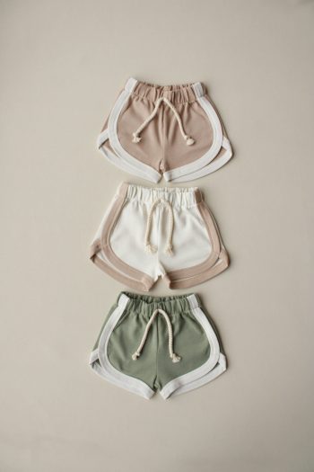 Triple Piped Jersey Shorts Model 3
