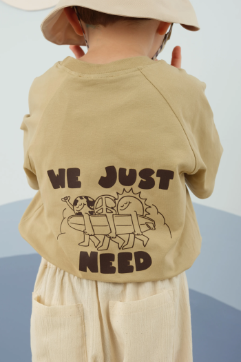 Printed Sleeve T-shirt in Milk Coffee Color