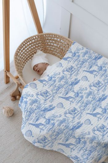 Tuğba Kuğu 4-Layer Muslin Blanket (100x120) - Blue Toile De Jouy