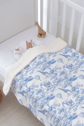 Tuğba Kuğu Double-Sided Plush Blanket - Blue Toile De Jouy