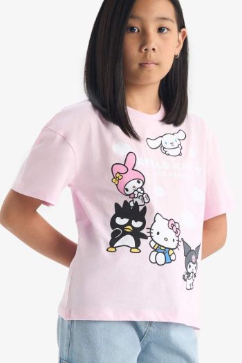 Girls' Hello Kitty Relax Fit Crew Neck Short Sleeve T-Shirt