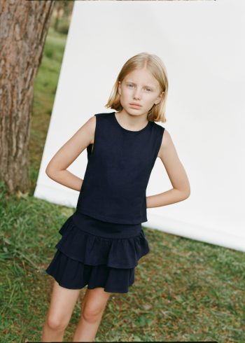 Back cut-out detailed short t-shirt