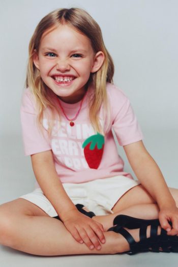 T-SHIRT WITH RAISED PRINT