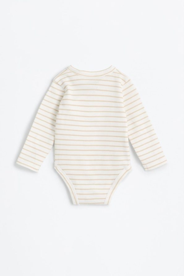 Three-Piece Bodysuit, Footed Leggings and Hat Set