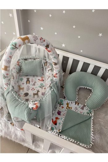 Jaju Baby Green Knit Nest with Forest Pattern and Pom Poms 6-Piece Side Bed Set