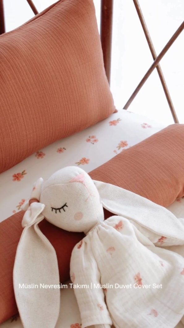 TBA COLLECTION Park Crib Bedding Set (80X110) | Peachy Flowers