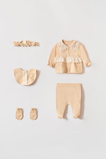 Textured Fabric Bandana 5-Piece Newborn Outfit Set