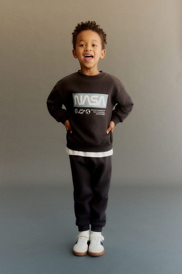 H&M 2-Piece Sweatshirt and Jogger Set