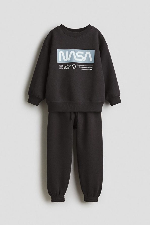 H&M 2-Piece Sweatshirt and Jogger Set