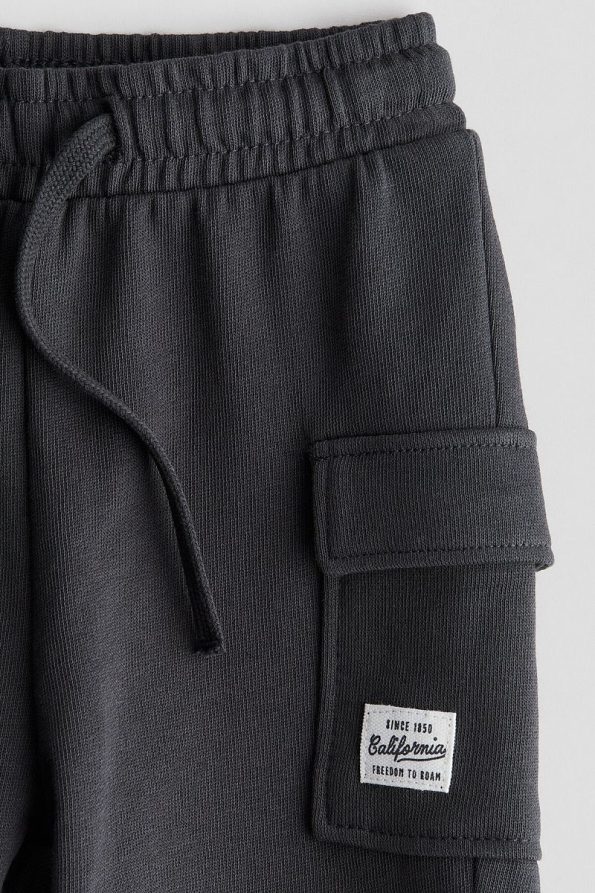 H&M Sweatshirt Cargo Shorts