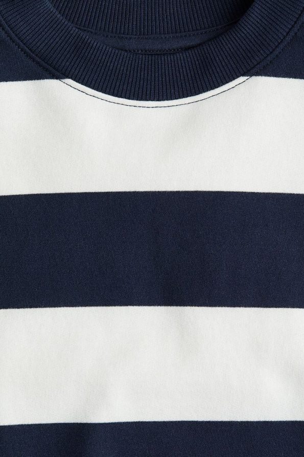 H&M Oversized Crew Neck Sweatshirt