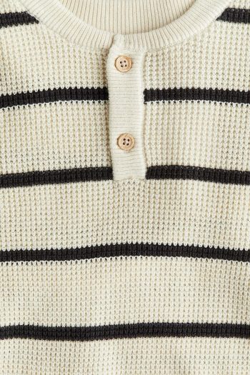 H&M Honeycomb Knit Crew Neck Sweater