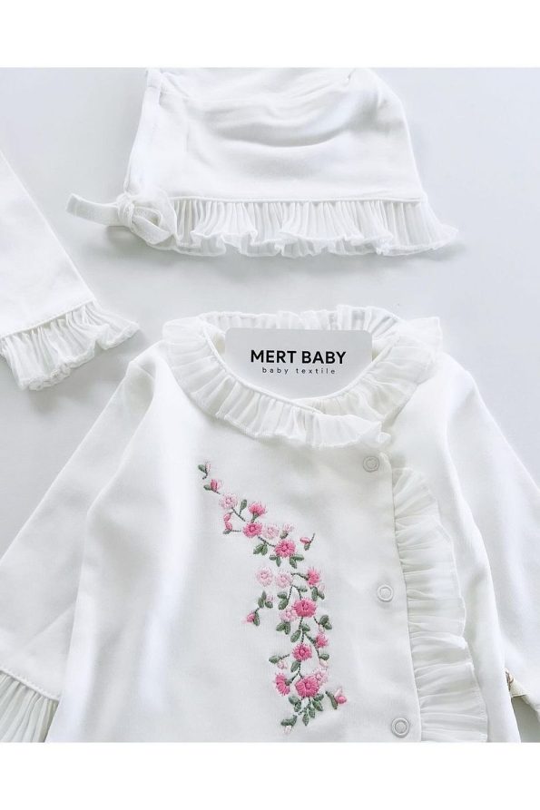 Mert Baby Floral Embroidered Lace Hospital Set