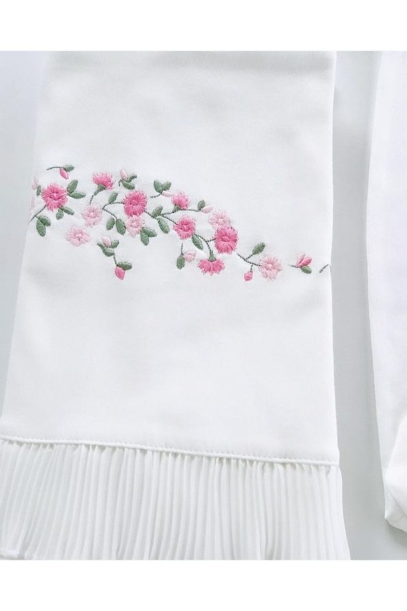 Mert Baby Floral Embroidered Lace Hospital Set