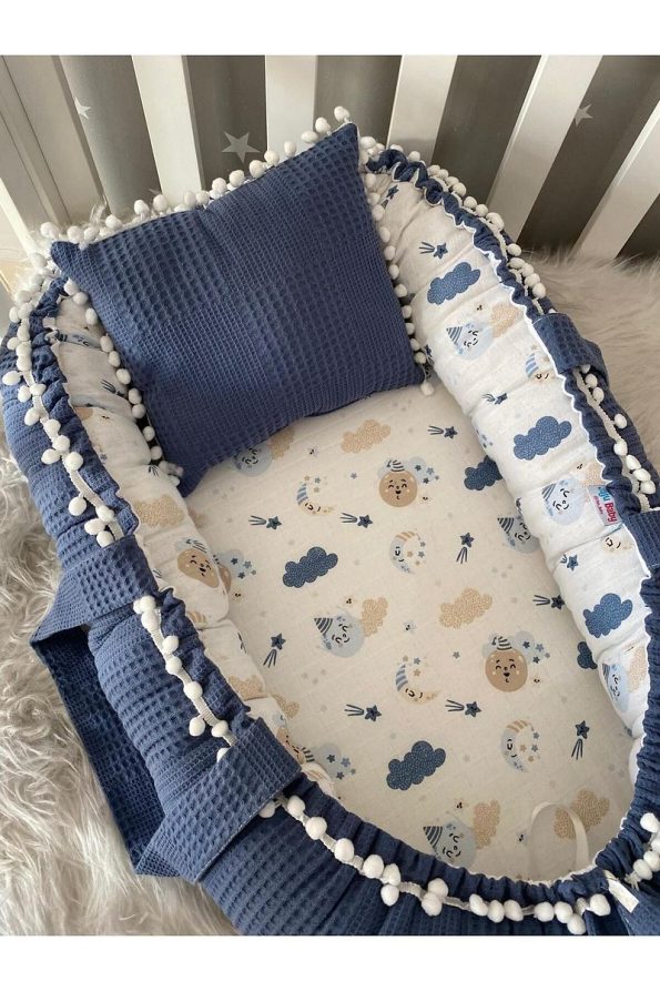 Jaju Baby Organic Cotton Waffle and Muslin Pom Pom Baby Nest