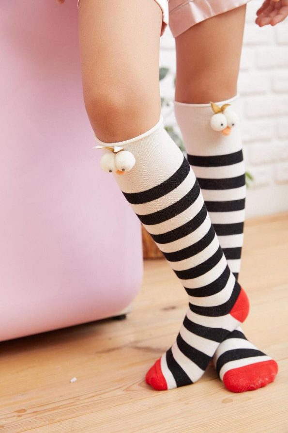 Katia & Bony Girls' 3D Eye Knee-High Socks Cream