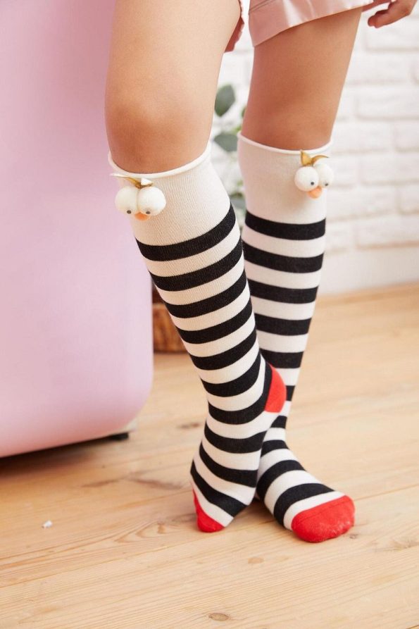 Katia & Bony Girls' 3D Eye Knee-High Socks Cream