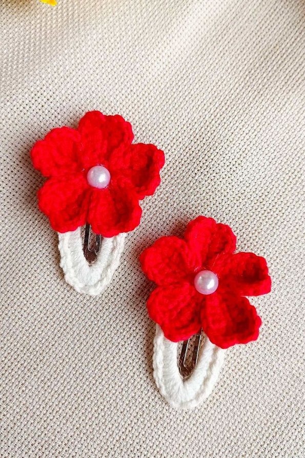D&D Concept Floral Pattern Hair Clips with Pearl Detail - Set of 2