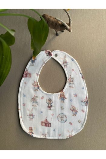 SNOWFLAKE Reversible Circus Print Muslin Bib