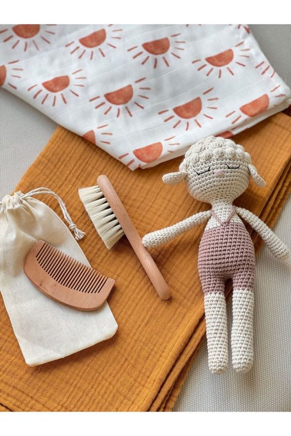 BETSY STUDIO 100% Goat Hair Natural Baby Hair Brush Set