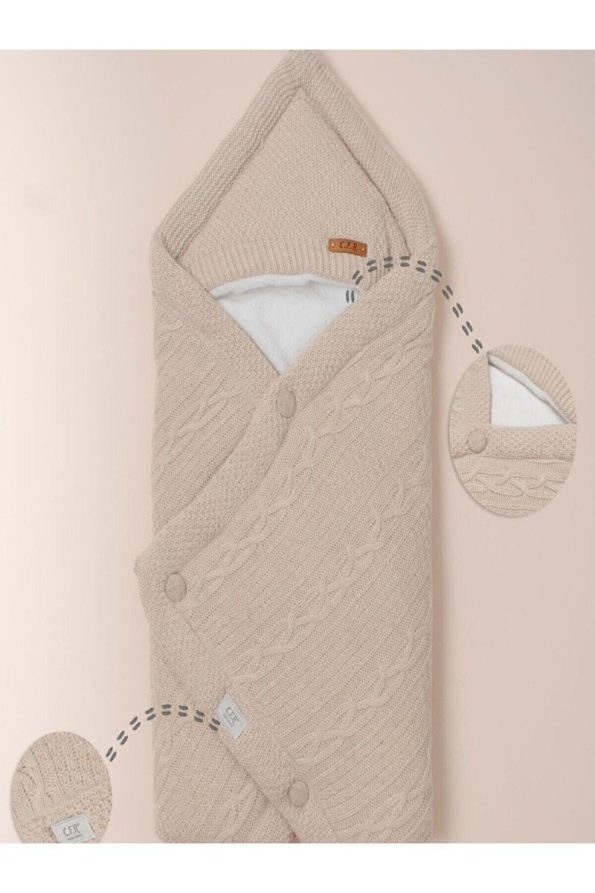 CFR Kids Welsoft Knit Winter Brown Swaddle Blanket