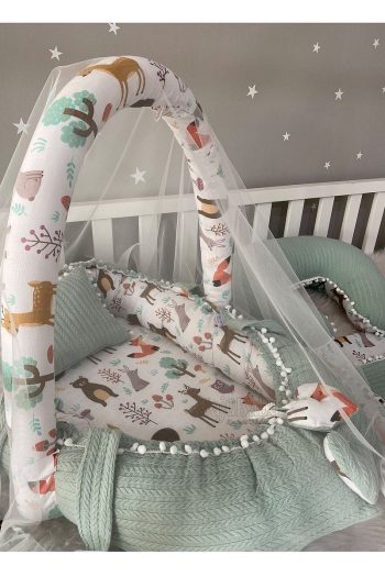 Jaju Baby Green Knit Nest with Forest Pattern and Pom Poms 6-Piece Side Bed Set