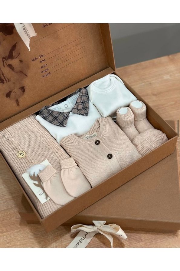 Nipperland Newborn Baby Boy Frank 8-Piece Special Design Box Set Organic Cotton
