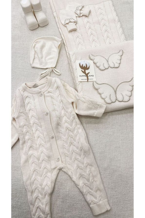 Nipperland Baby Knit Set for Boys and Girls 0-3 Months with Lace Floral Design