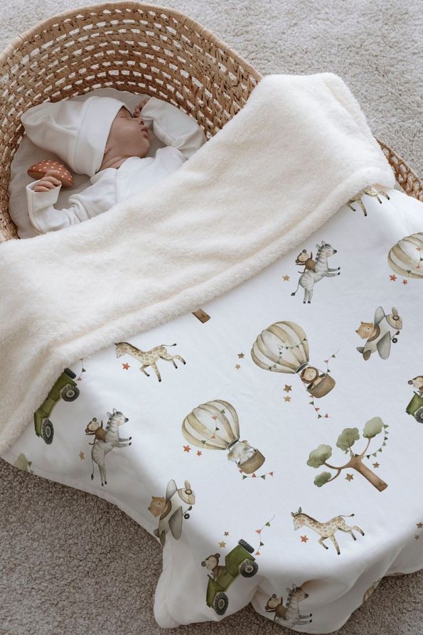 Tuğba Swan Plush Double-Sided Blanket - Safari Animals in a Vehicle