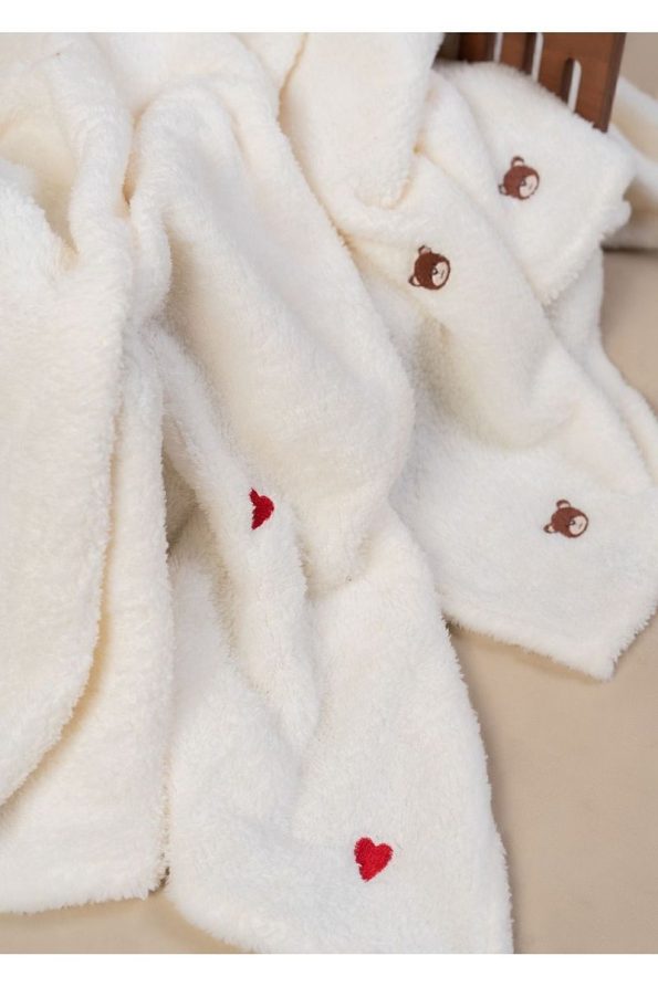 DensHaus Bear Pattern Embroidered Baby Blanket 90 X 110 Cream Wellsoft