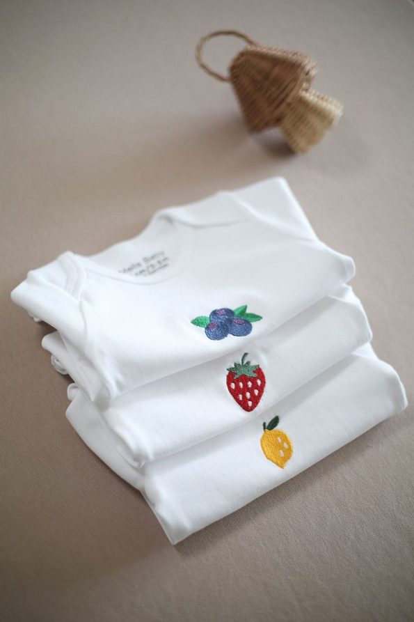 MELLS BABY 3-Pack Embroidered Snap Baby Bodysuits