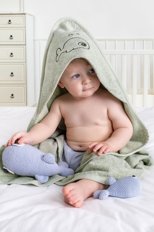 EIFIN Bamboo Fish Embroidered Baby Towel Swaddle and Pouch Set