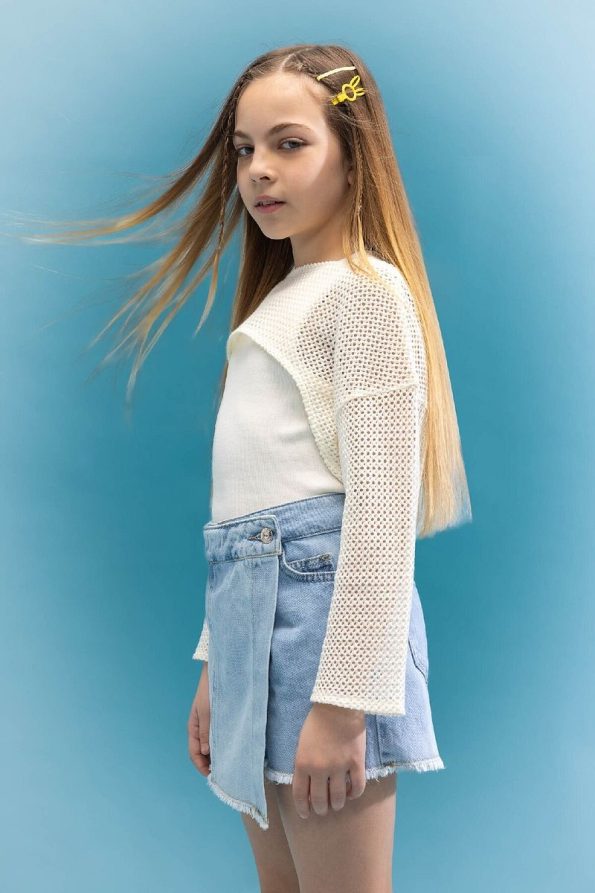 Girls' Relaxed Fit Long Sleeve Crew Neck T-Shirt