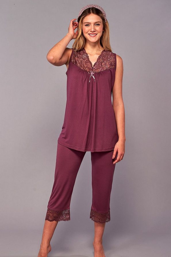 Elegant Lace Maternity Pajama Set in Purple