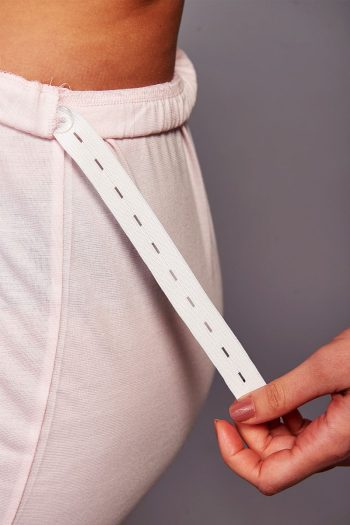 Flora Lace Maternity Capri Set in Powder Pink
