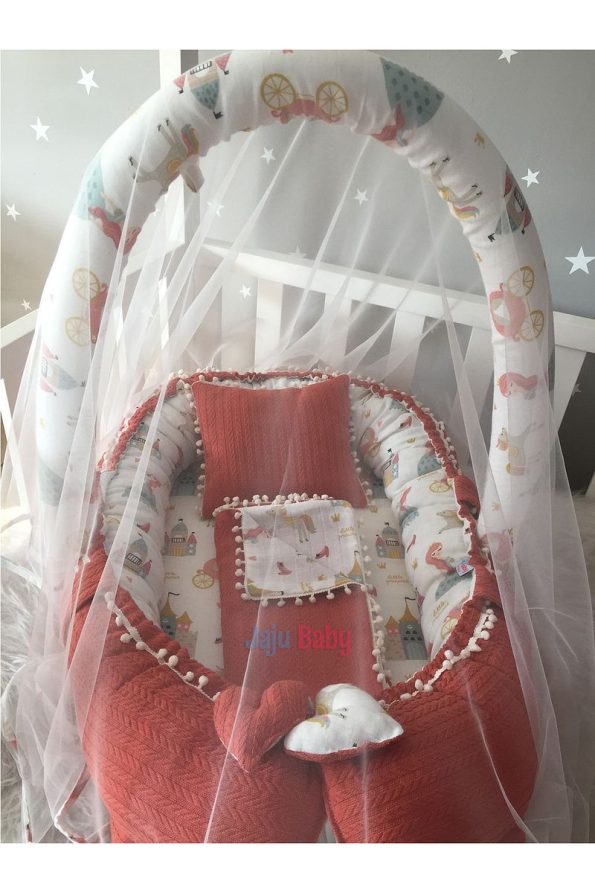 Jaju Baby Nest Brick Knit Fabric and Muslin Pom Pom Set