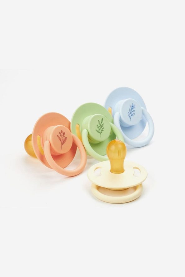 Wee Baby Pure Rubber Pacifier No 1 - 0-6 Months - Pink