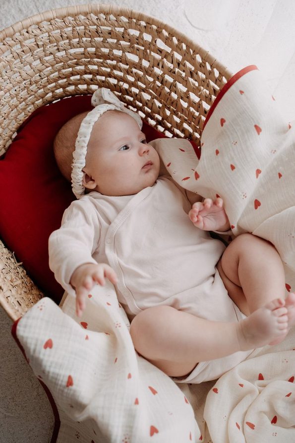 TBA COLLECTION Muslin Blanket | Red Hearts