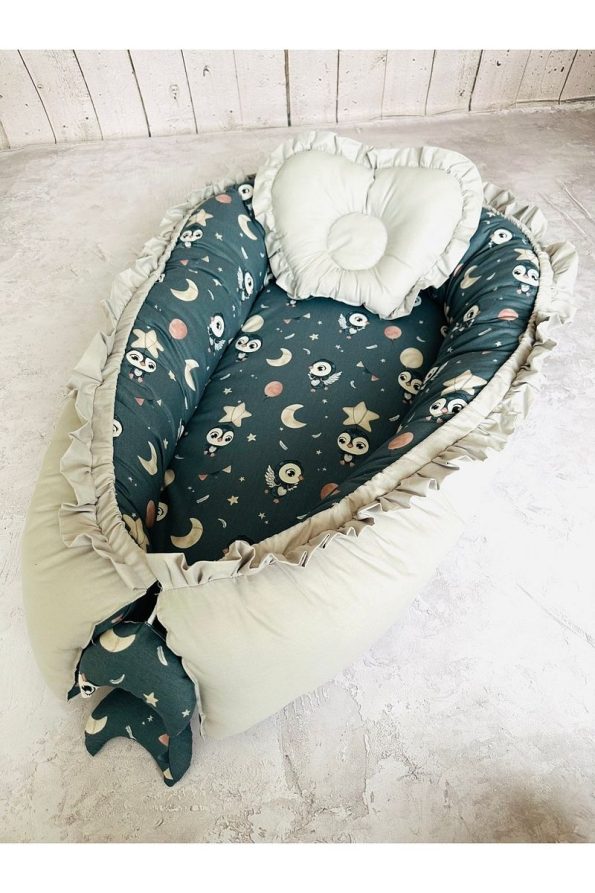 JUNIPERUS Penguin Ruffled Orthopedic Dual-Sided Baby Nest
