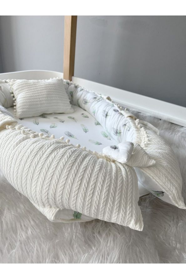 Jaju Baby Luxury Organic Cotton Nest with Feather Pattern