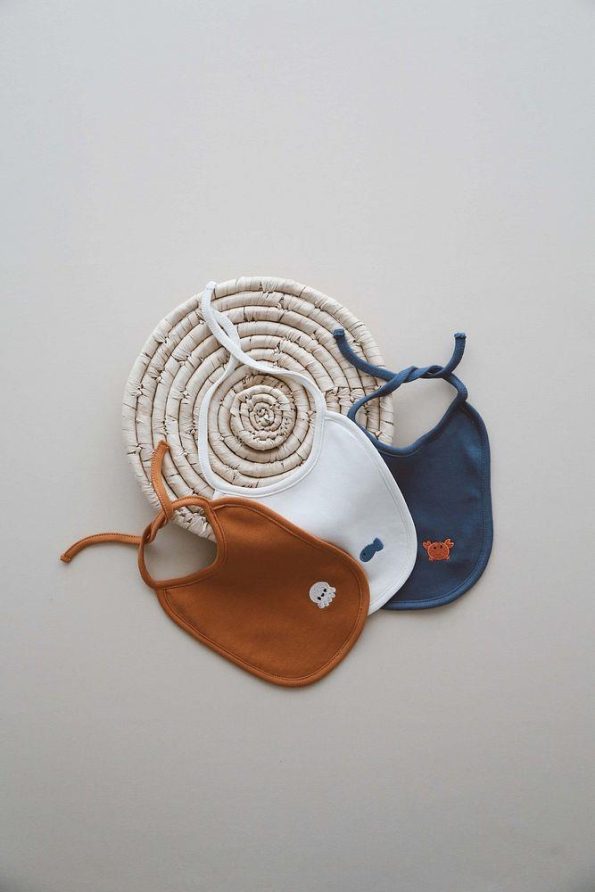 Set of 3 Baby Bibs 0-3 Months